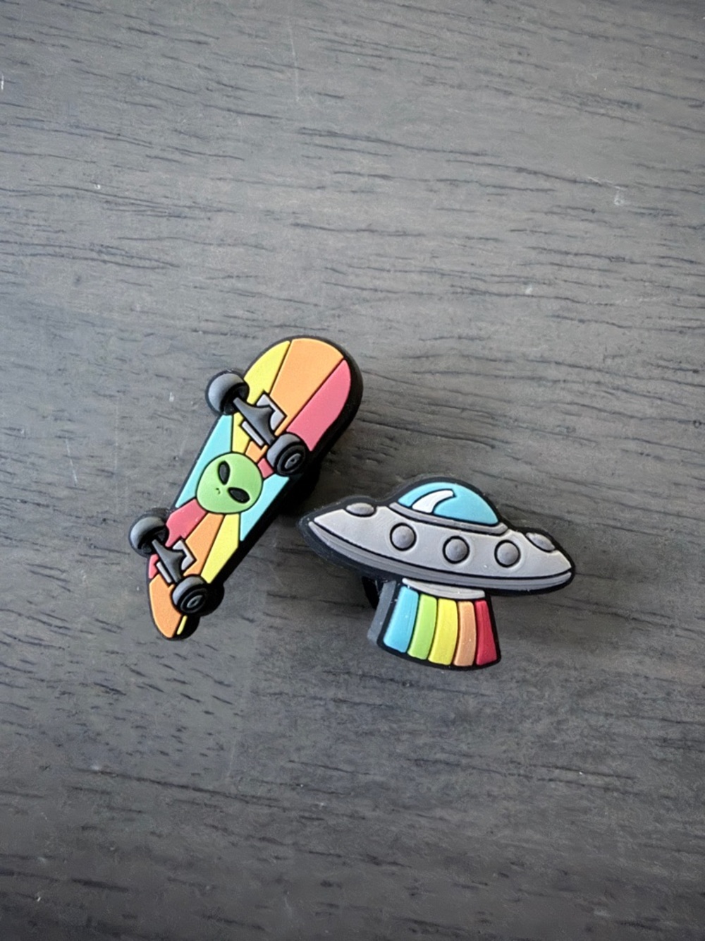 CROCS Multicolor Alien Skateboard & UFO Jibbitz Charms